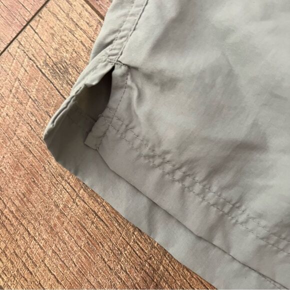 ST. JOHN'S BAY SWIM TRUNKS light grey Men’s Sz Medium NWT🏷 pockets , lined - Picture 10 of 15